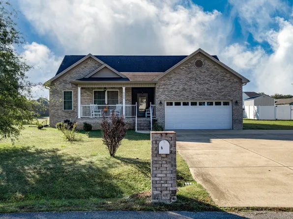 521 Brookside Dr, Mount Pleasant, TN 38474