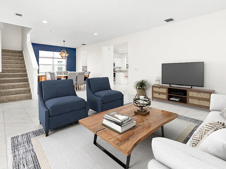 2011 NW Cataluna Cir — Photo 4