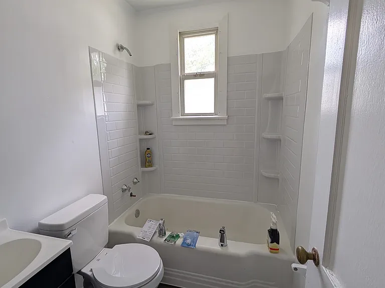 554 Overlook St — Photo 2