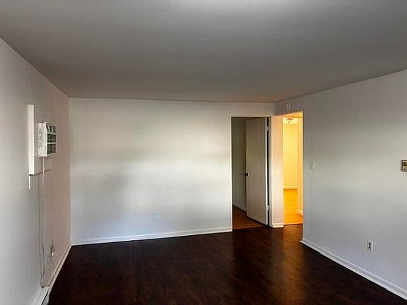5th image of 1002 Fountain St #A