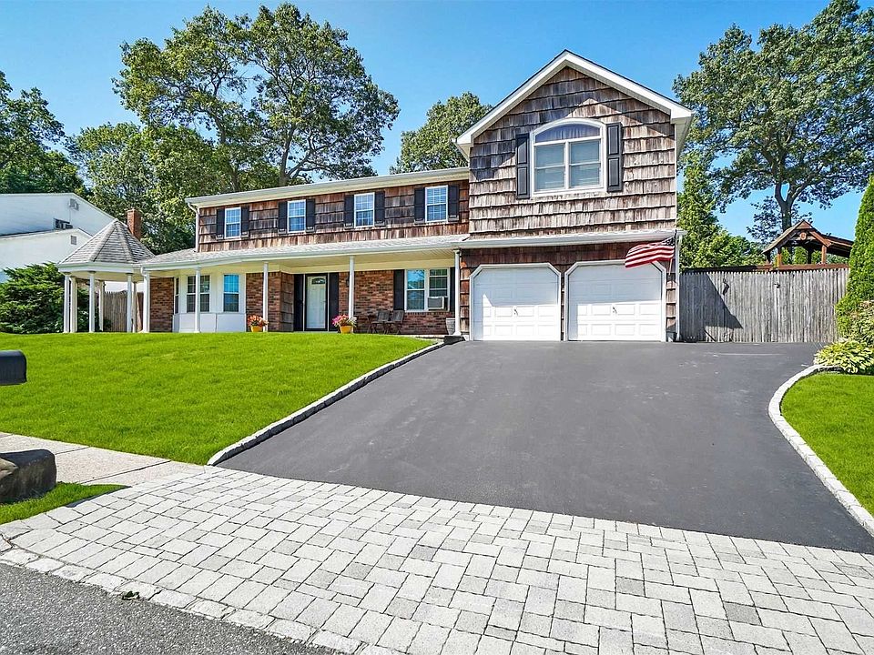 1st image of 6 Beaumont Ln