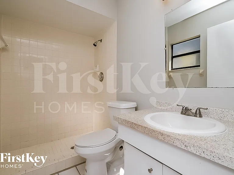 2813 Eagle Run Cir S — Photo 9