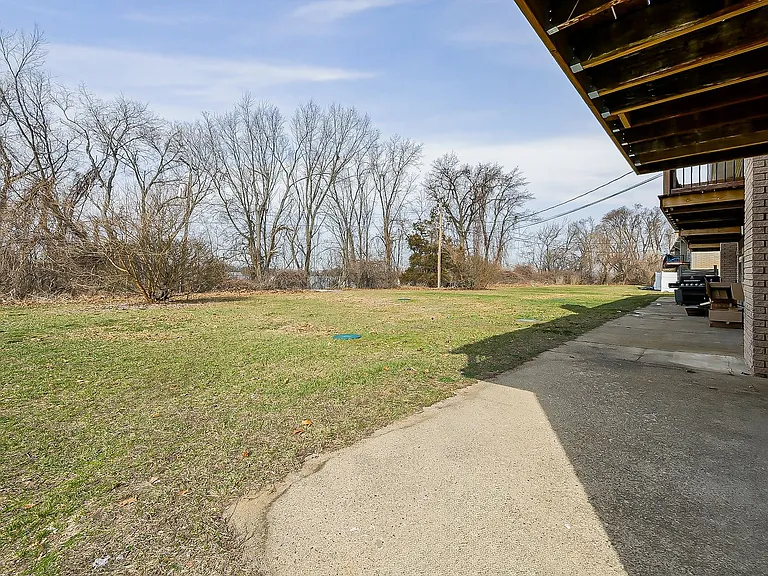 168 Summit View Ct — Photo 23