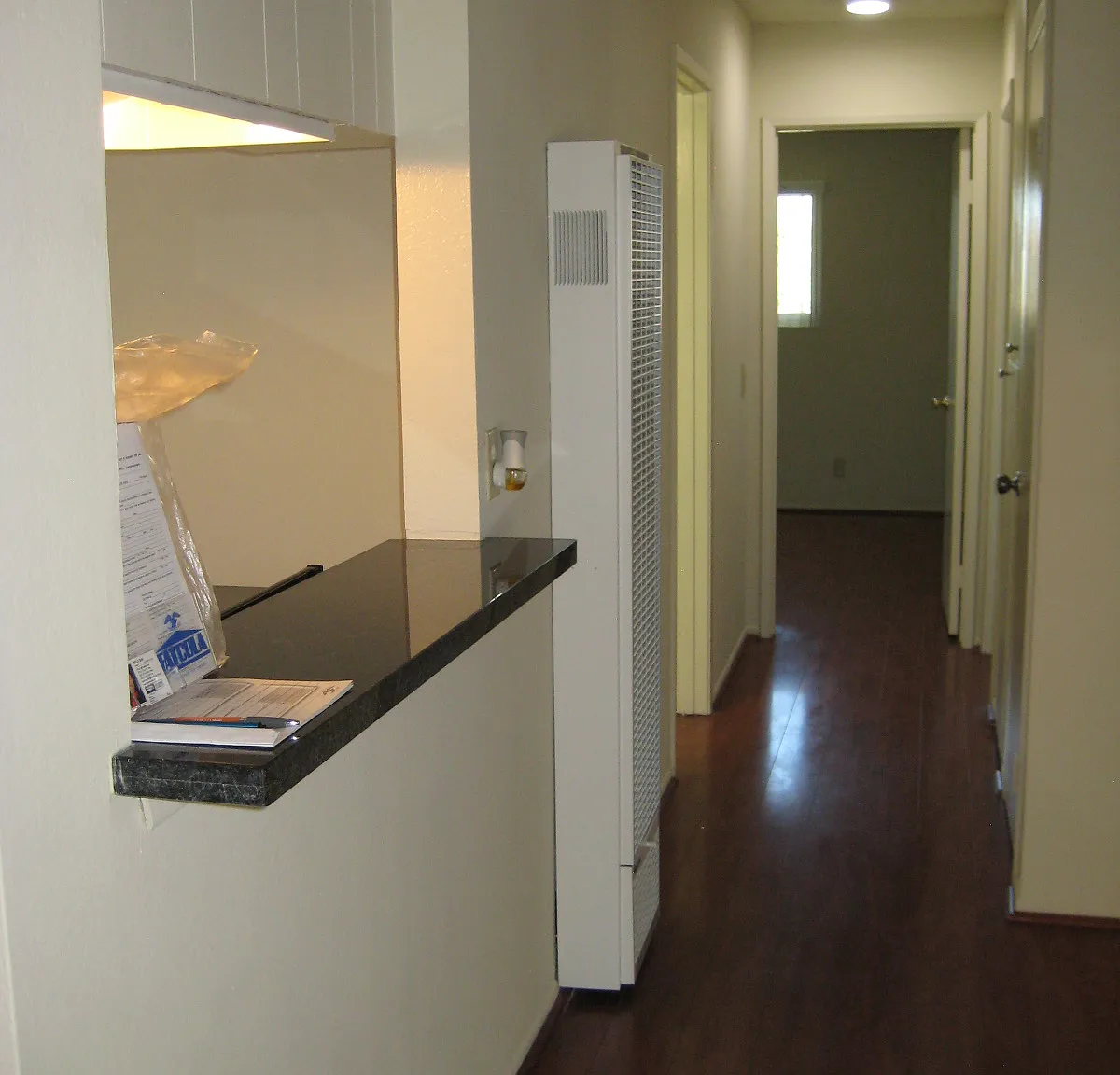 2 bed, 950 sqft, $2,715 — Photo 3