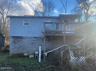 313 Ardmore Dr, Hollidaysburg, PA 16648