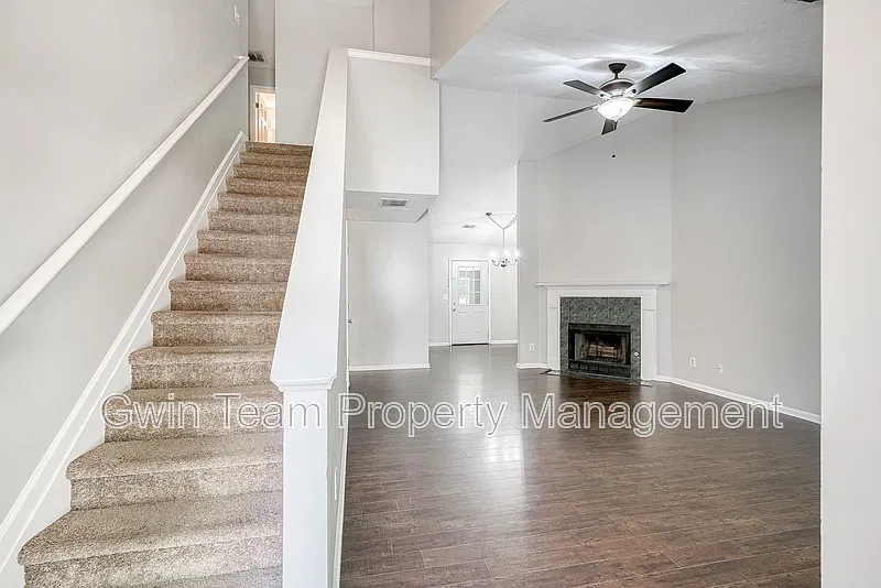 Sentinel Ridge — Photo 3