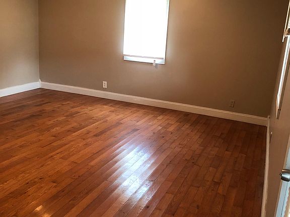 2nd image of 1030 Race St