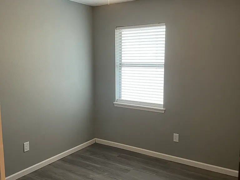 4523 Aster St — Photo 3