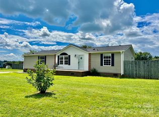 1351 Shinnville Rd, Cleveland, NC 27013