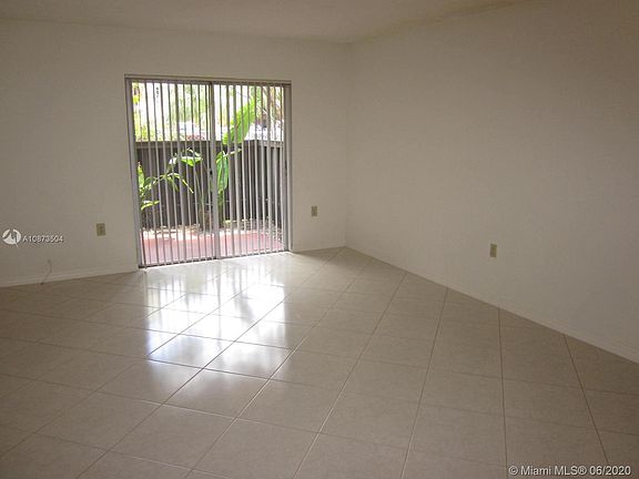 3rd image of 10748 N Kendall Dr APT N19