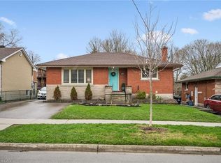 223 Connaught St, Kitchener, ON N2C 1B2