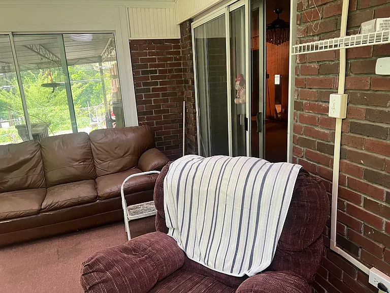 W Potomac Dr — Photo 16