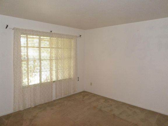 4th image of 3914 Devonshire Dr