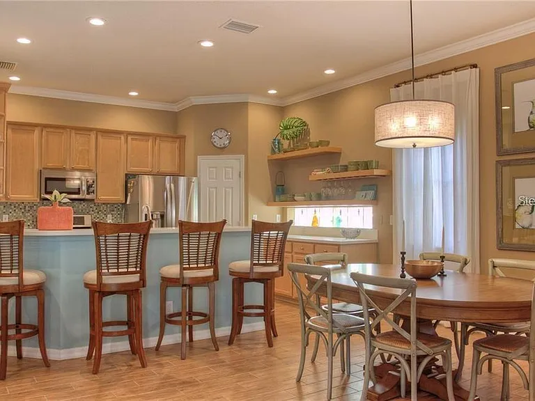 7348 Stanhope Ct — Photo 8
