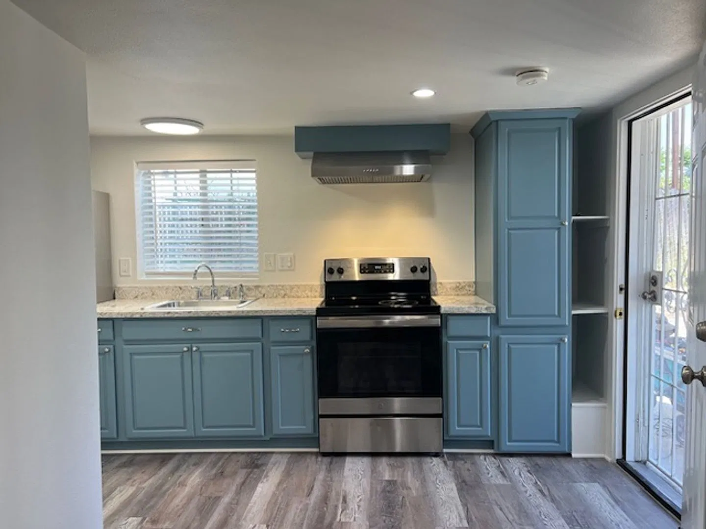 Oakland Studio - Remodeled & Ready — Photo 4