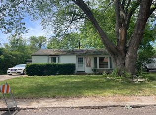 505 Gentle Breeze Ter, Carpentersville, IL