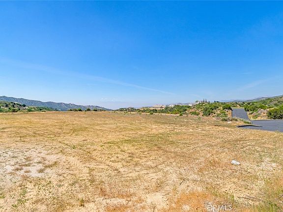 4th image of 39525 Eastview Ct Lot 12