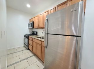 162 University Ave #A-21, Newark, NJ 07102