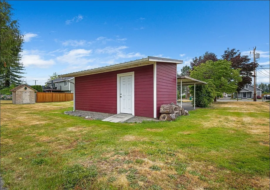 4 bed, 1660 sqft, $3,200 — Photo 3