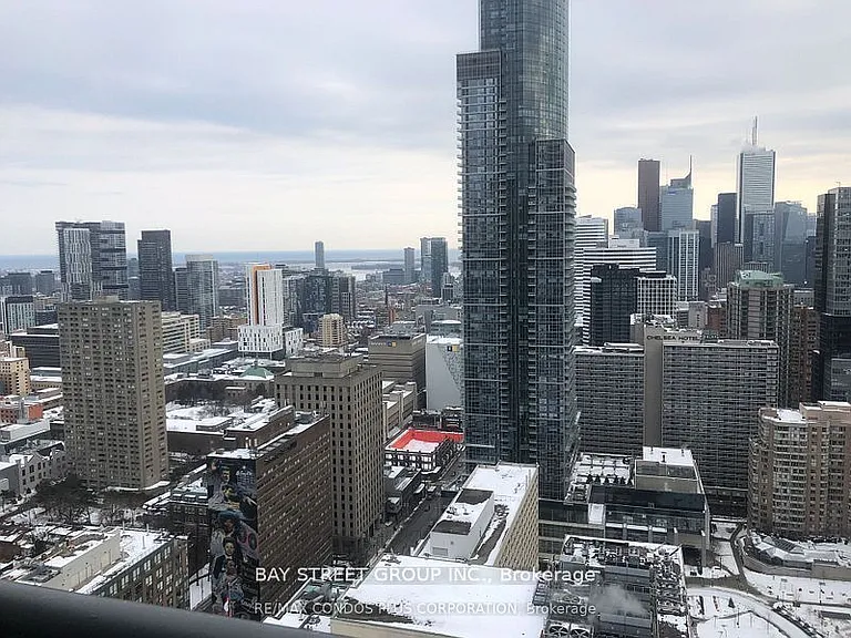 15 Grenville St #3802 — Photo 3