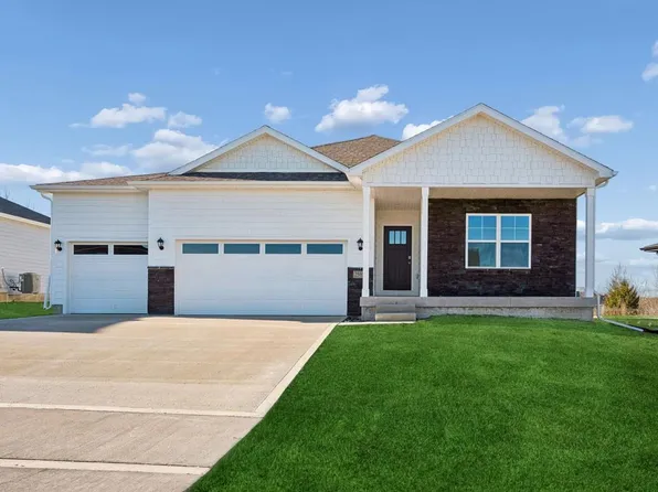 25054 Eagle Vista Dr, Adel, IA 50003