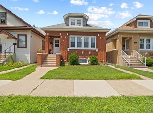 3036 N Luna Ave, Chicago, IL 60641