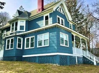 6 Genung St, Middletown, NY 10940