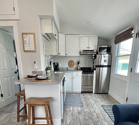 5th image of 34 E Pompano Way