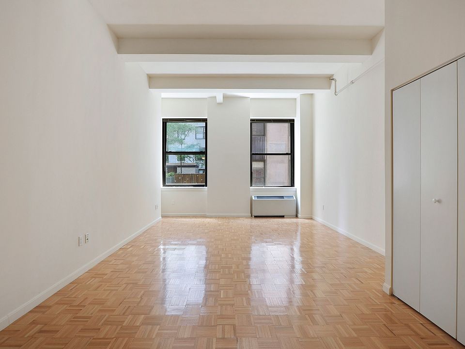 1st image of 85 John St APT 9G