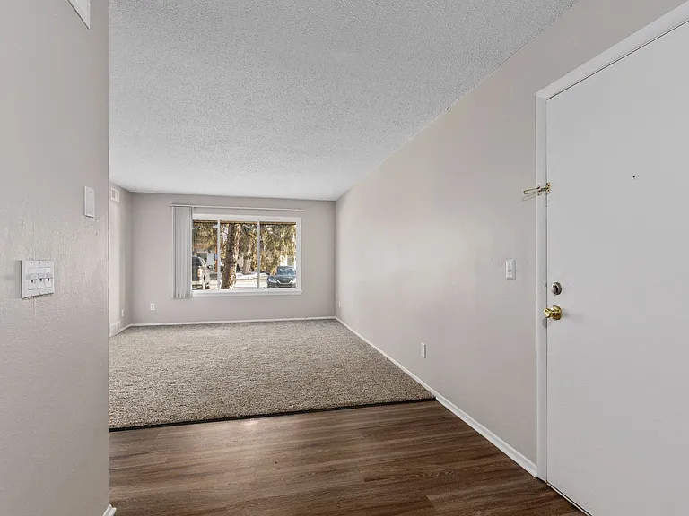 Briarcliffe Apartments & Townhomes — Photo 21