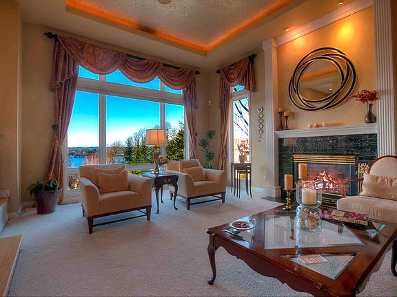 Breathtaking western view of Lake Washington and the Olympic Mountains.