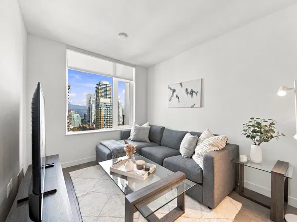 6468 Willingdon Ave #2407, Burnaby, BC V5H 4E4
