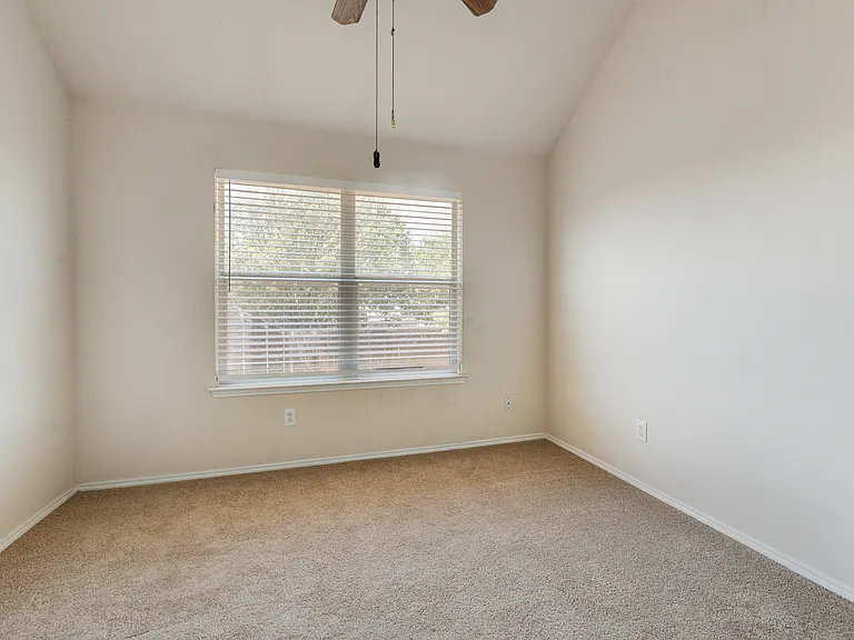 112 Singletree Ln — Photo 18
