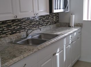 2350 S Palmetto Ave APT 27, South Daytona, FL 32119