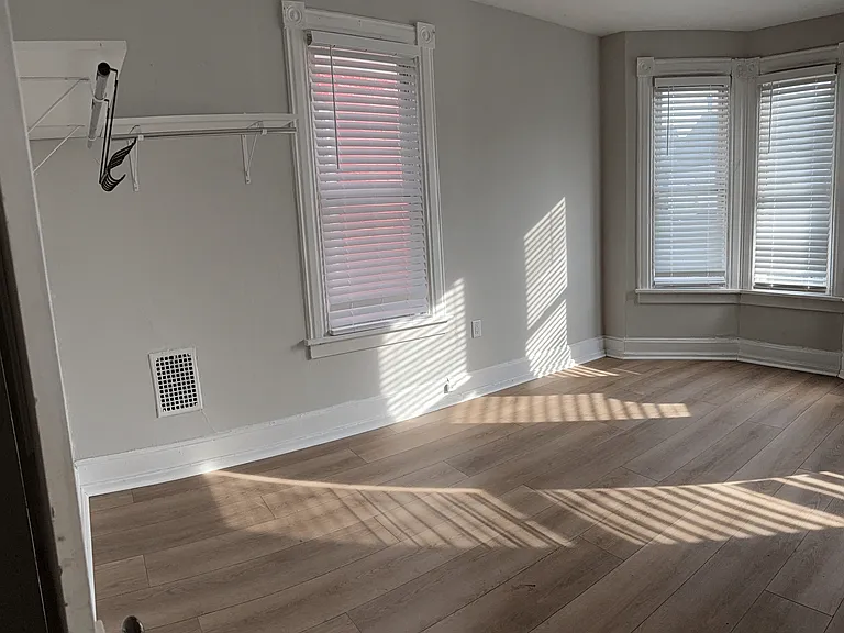 31 W Side Ave — Photo 4