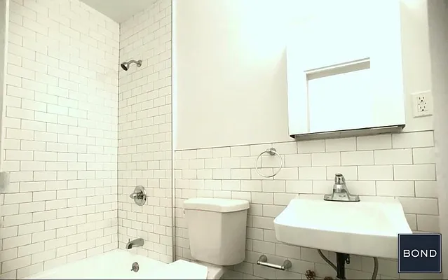 Rented by Bond New York | media 19