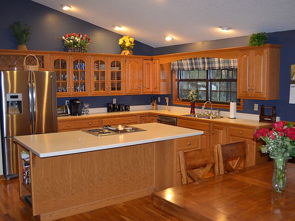 4th image of 6640 Woody Ct