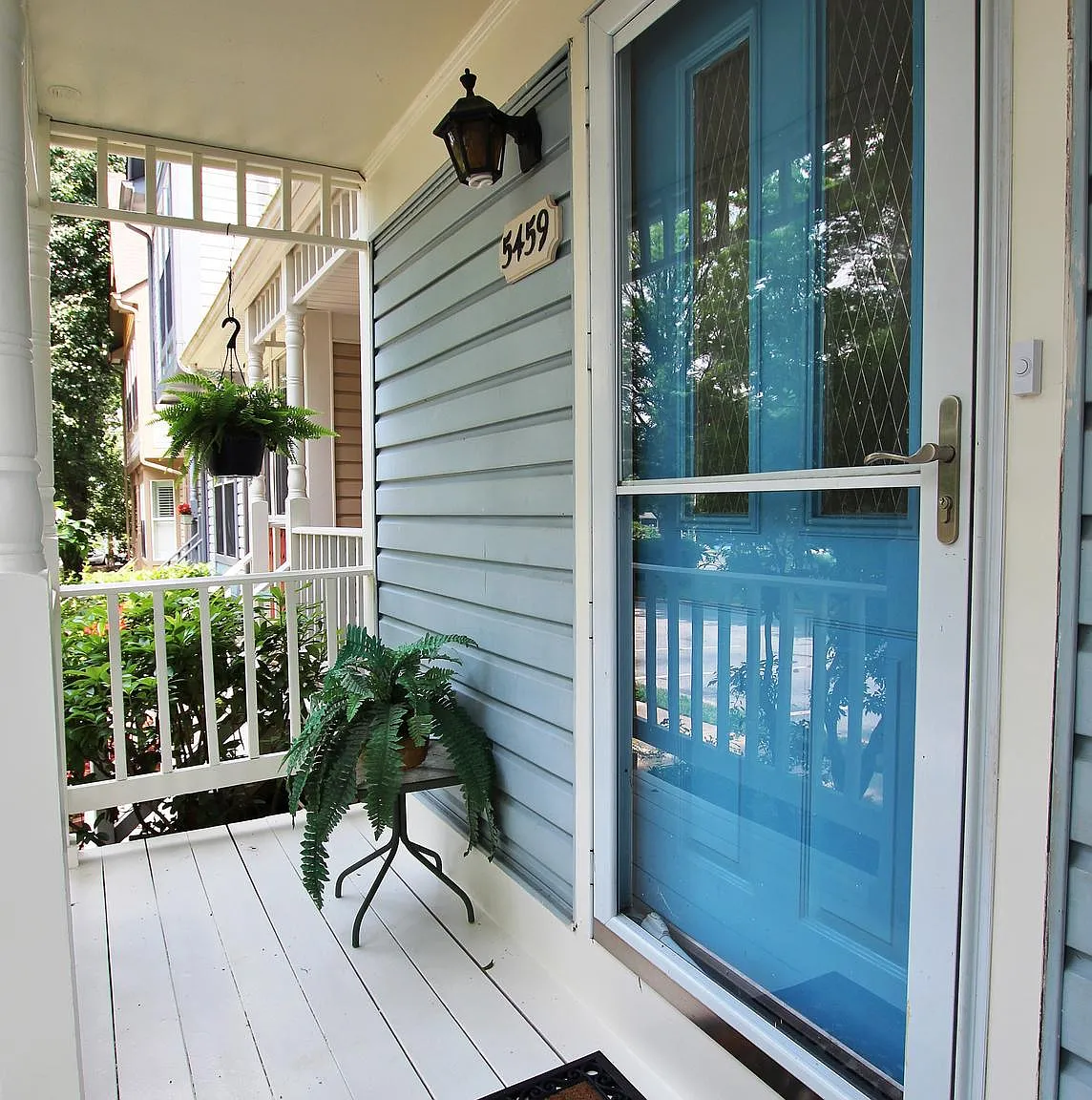 3 bed, 3.5 bath, 1973 sqft, $2,975 — Photo 2