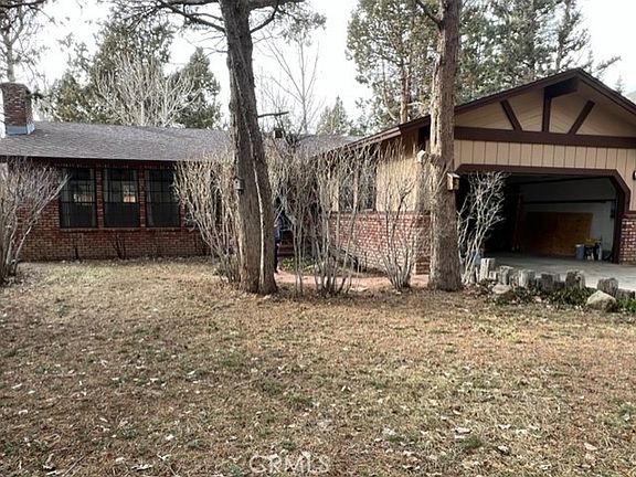 3rd image of 1011 Mount Whitney Dr