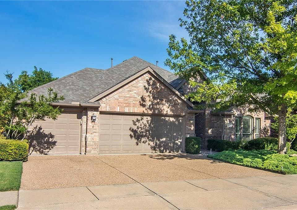 1st image of 617 Pelican Hills Dr