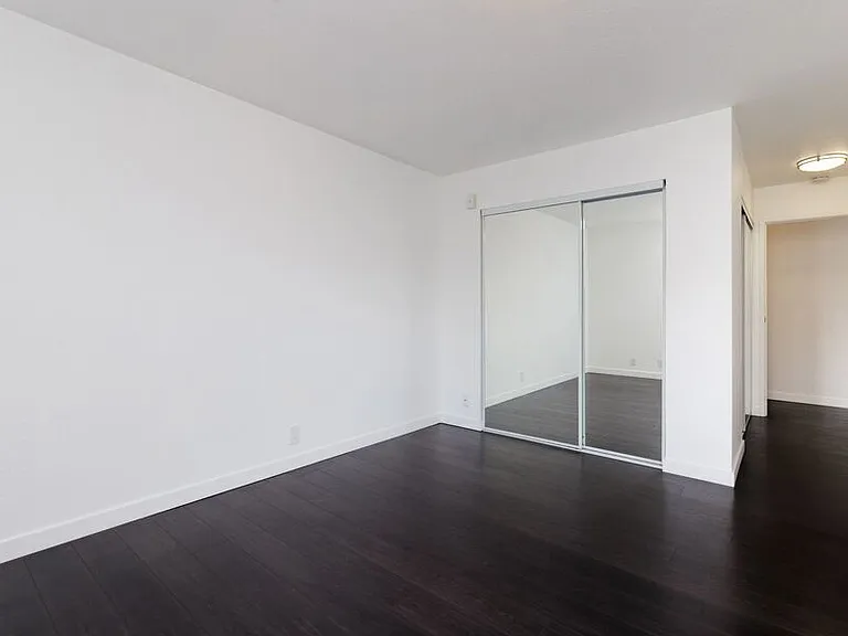 290 Lee Street — Photo 35