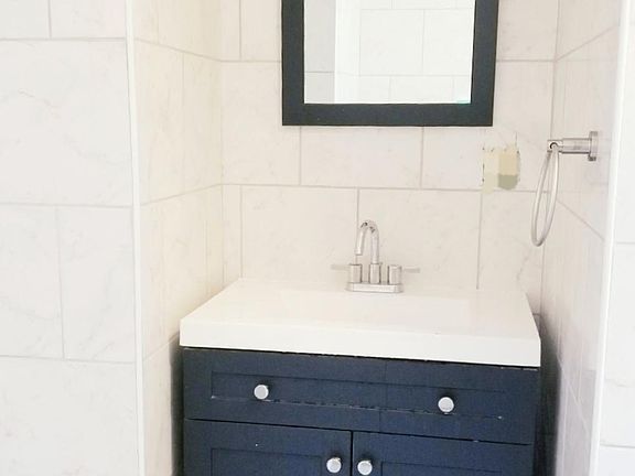 2nd image of 4631 Sansom St #1