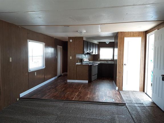 2nd image of 289 Nassau Dr #12