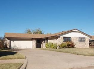 6929 SW Cherokee Ave, Lawton, OK 73505