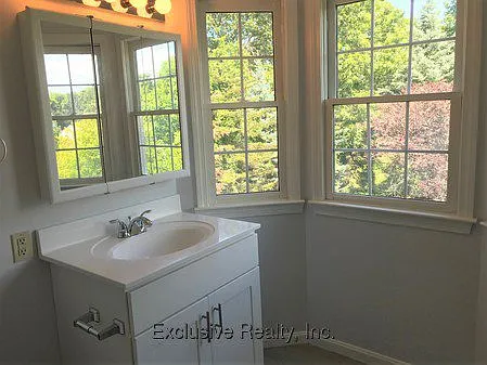 16-22 Westwood St #18 — Photo 9