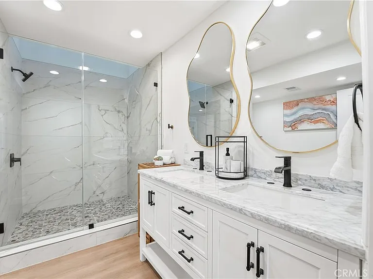 83 Palm Beach Ct — Photo 27