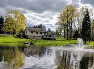 11590 Auburn Rd, Chardon, OH 44024