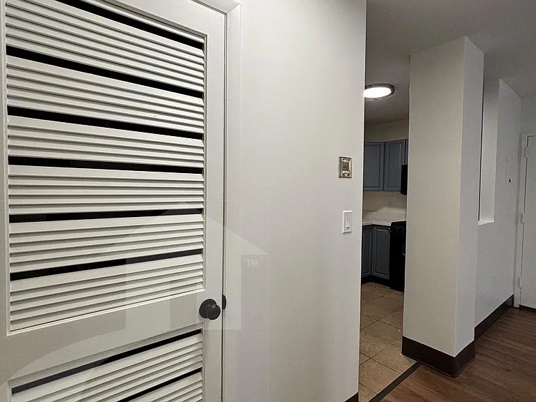 1 Franklin St #202 — Photo 5