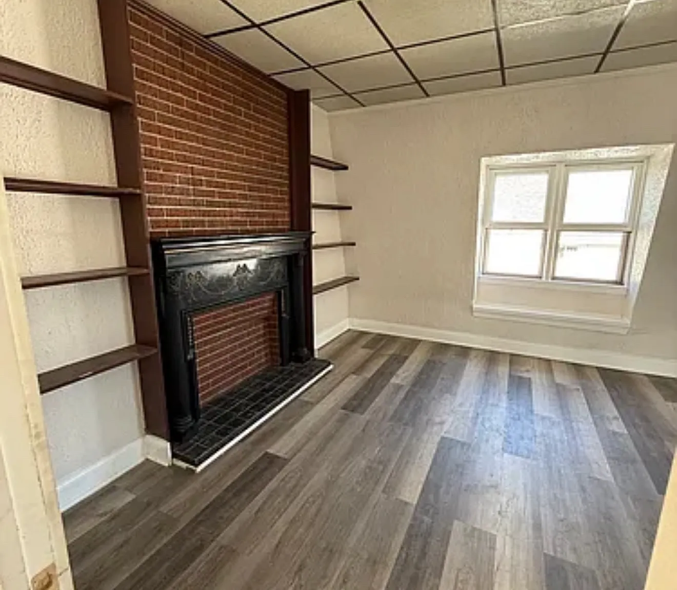 3 bed, 900 sqft, $1,800 — Photo 4