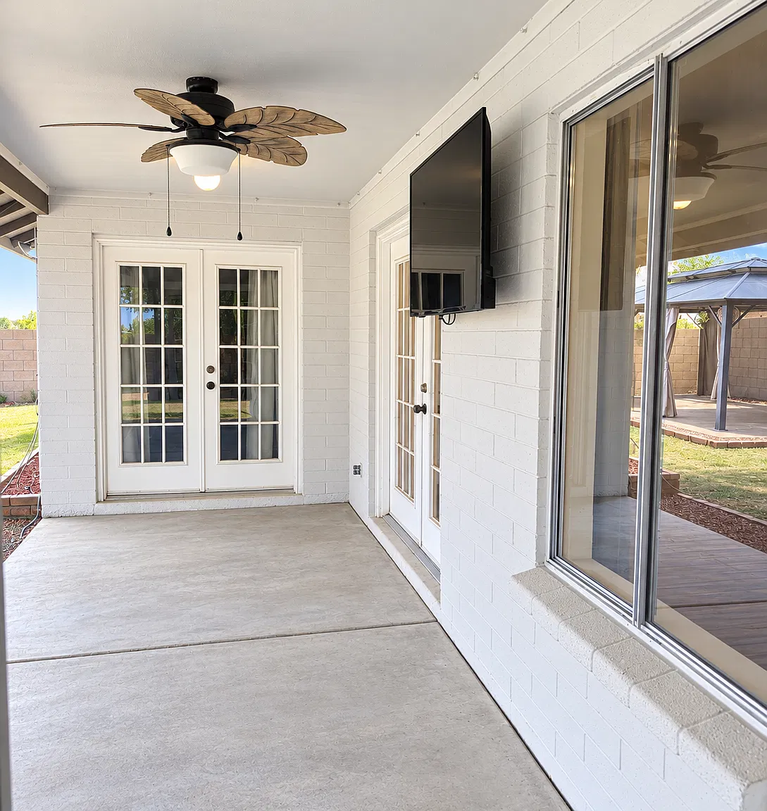 4 bed, 1926 sqft, $2,350 — Photo 2